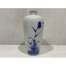 15048    Blue and white vase   ***SOLD  10,11,2021  ***