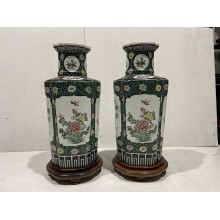 15050    Antique wu cai vase   ### SOLD ###