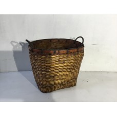 08016 . basket     ***SOLD***